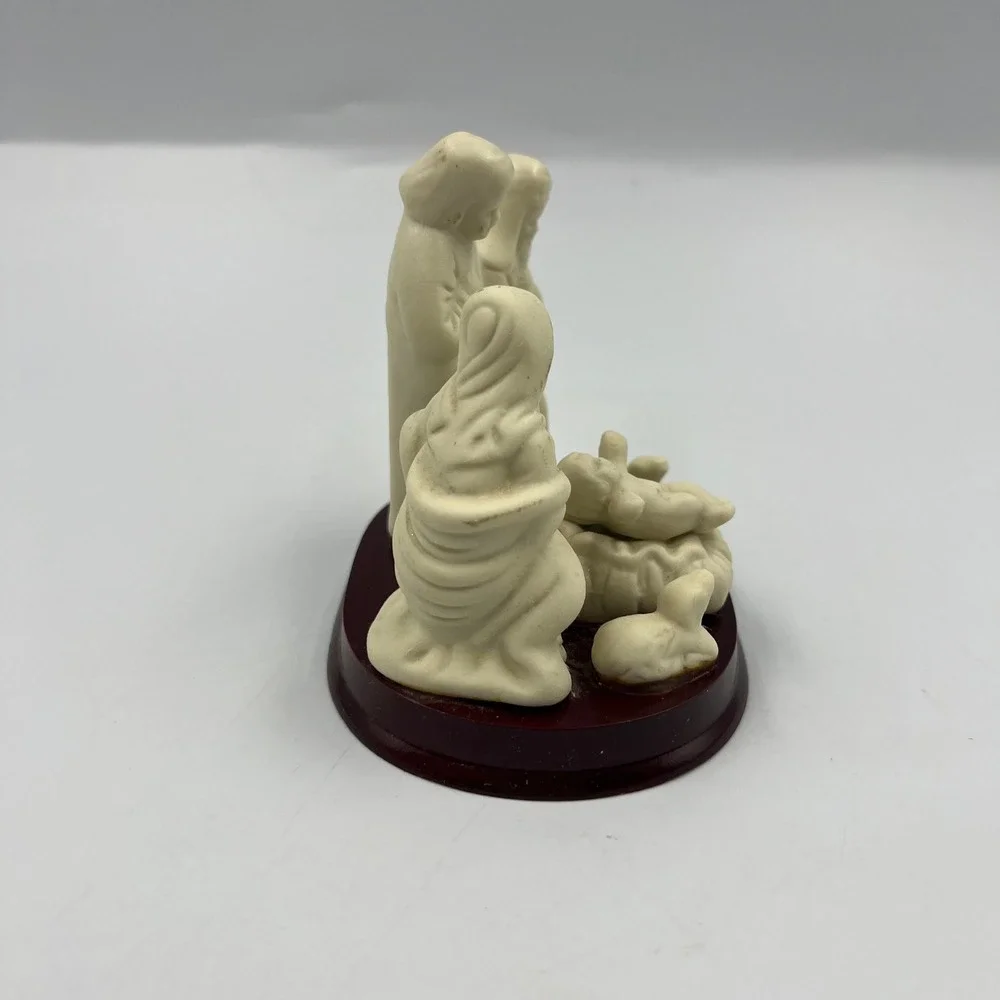Miniature Nativity Scene Figurine Holy Family Baby Jesus Manger Christmas Decor